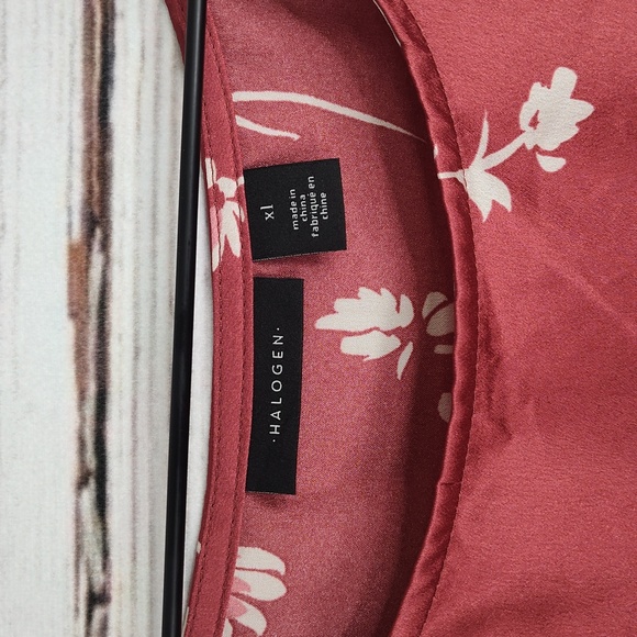 Halogen Floral Print Sleeveless Blouse - Picture 5 of 9